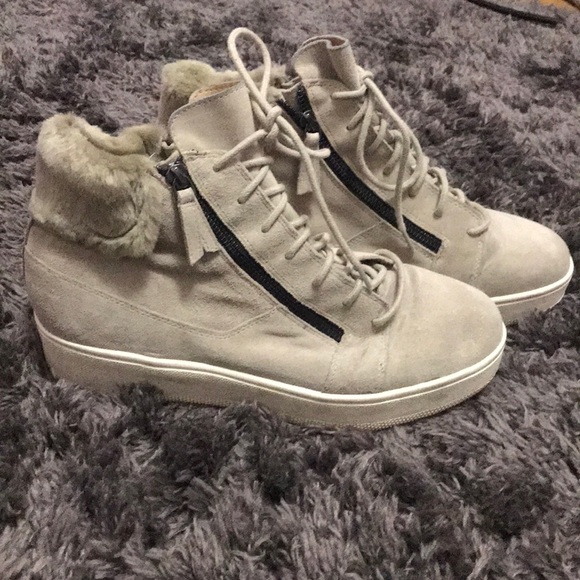 BR SNEAKER - Picture 1 of 4